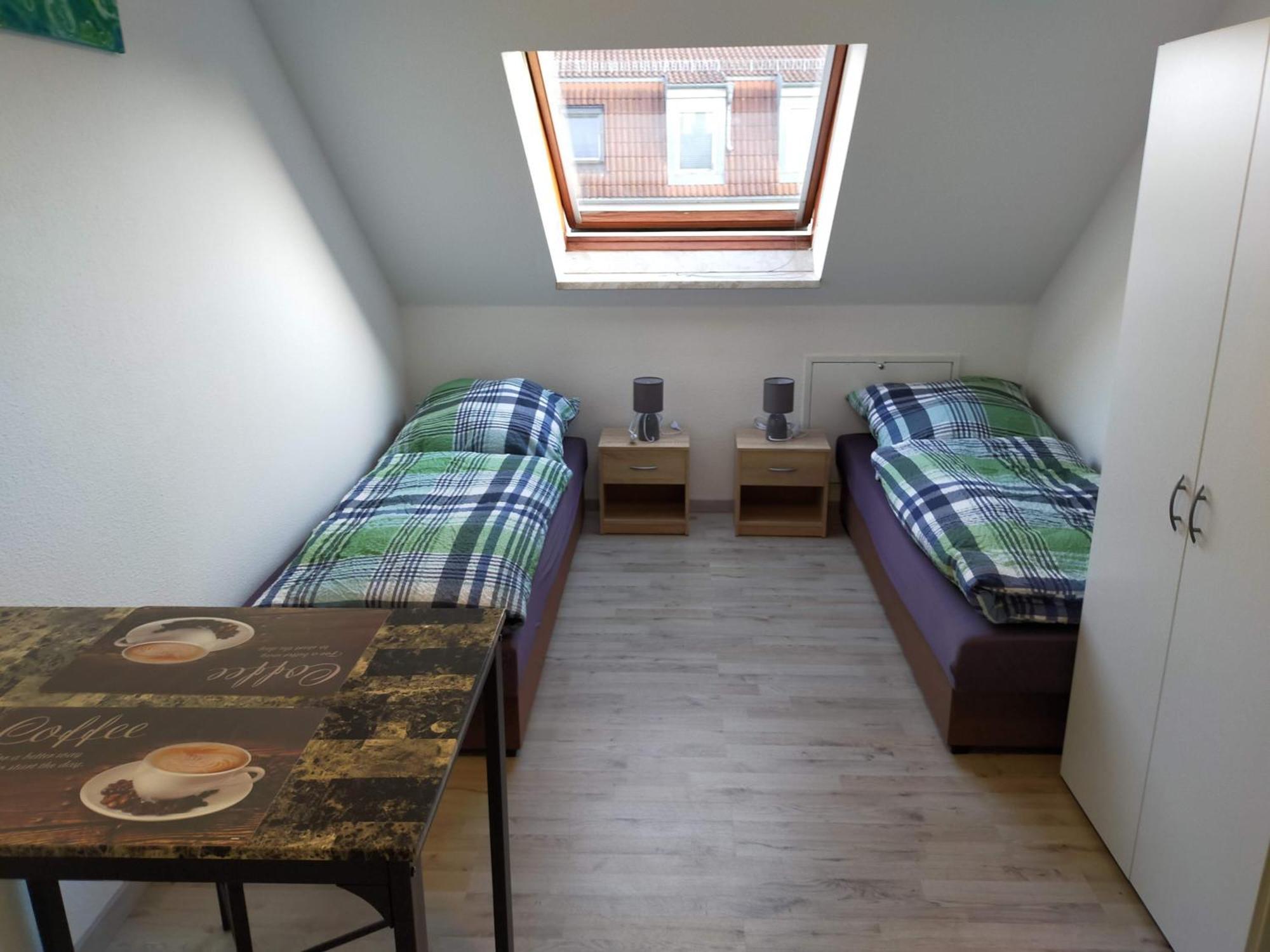 Flex Aparts - Grosse, Moeblierte Wohnung In Zwickau Mit 2 Zimmern 外观 照片